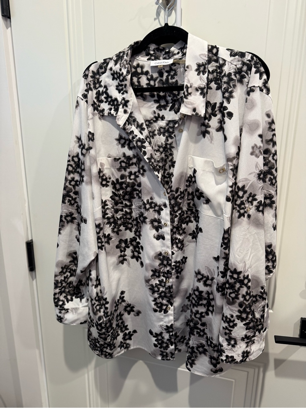 Worn once Calvin Klein long sleeve or 3/4 sleeve option blouse 3X